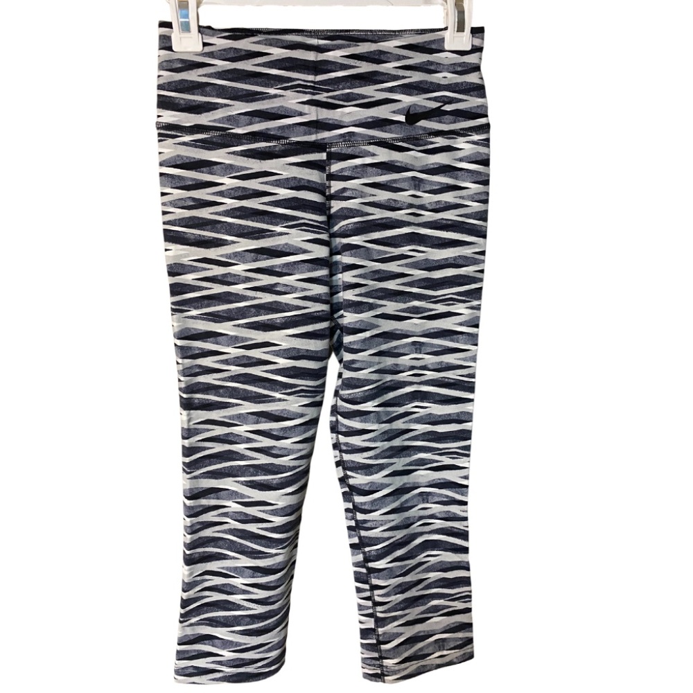 Nike Dri-Fit 3/4 Length Striped Leggings
